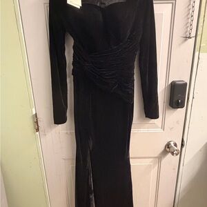 Elegant Black Long Sleeve Dress